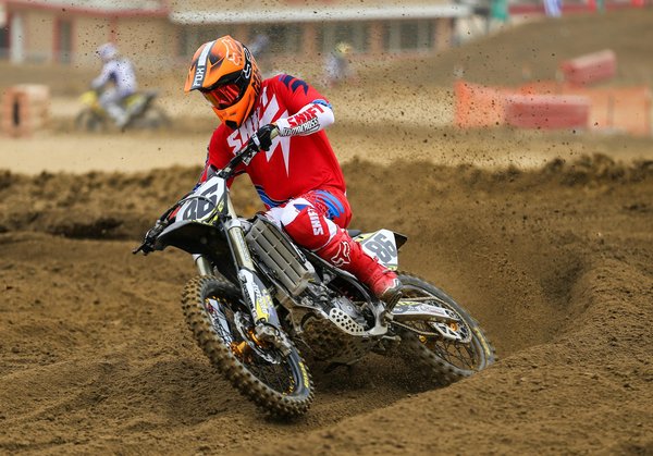 How to optimize braking performance on sport bikes for UK mountainous areas?